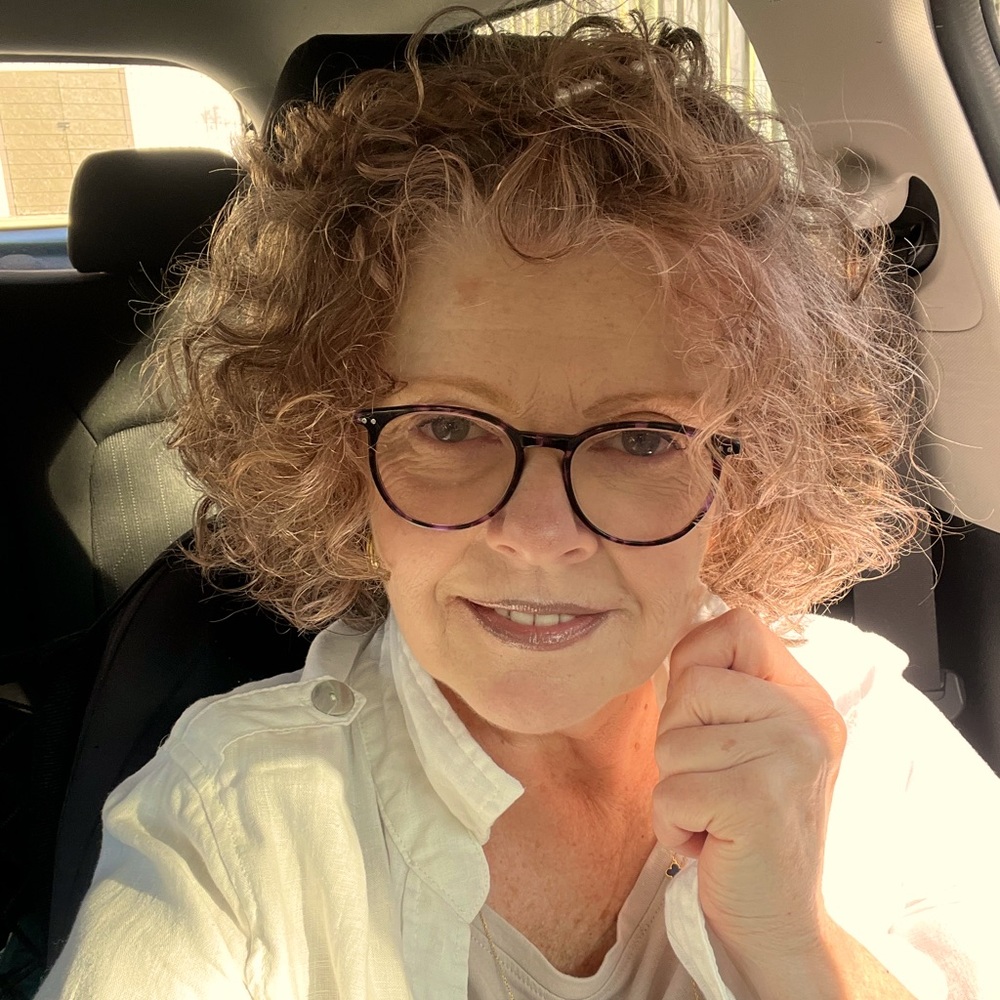 Meet your Posher, Joeanne